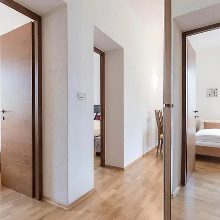 Lissi Apartment